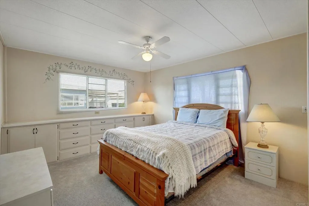 https://cdn.realtyfeed.com/cdn/127/306711901/e6ec544b79915345ceafea272f4a9c75.webp