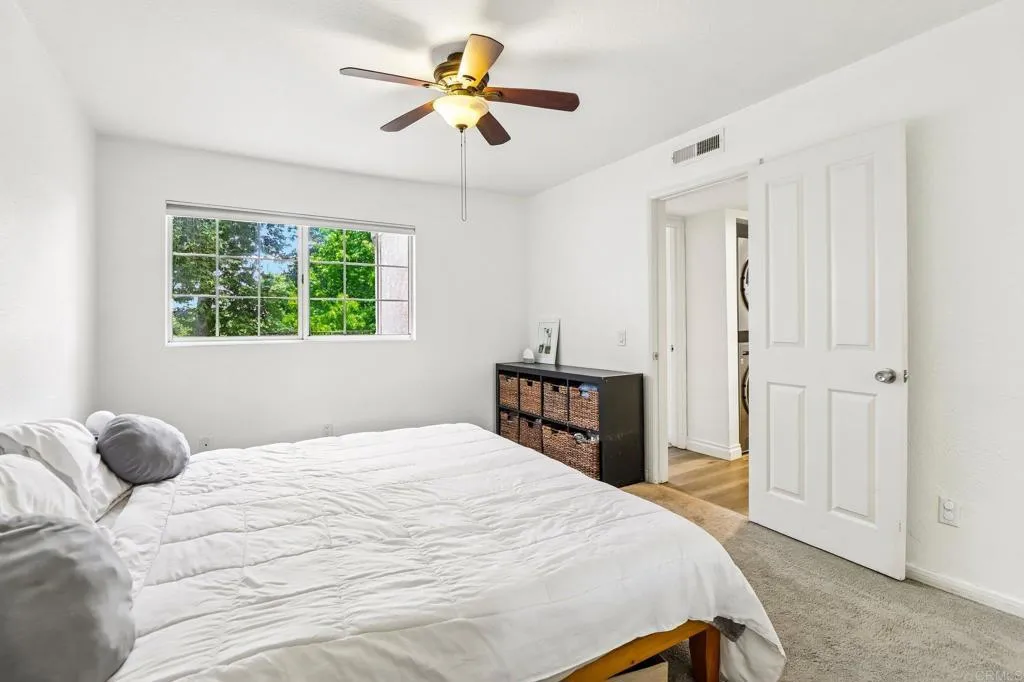 https://cdn.realtyfeed.com/cdn/127/306711943/37b3d4b3a6517c7f869dfa34b4aba13a.webp