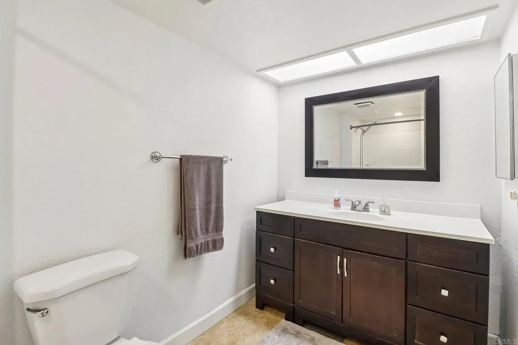 https://cdn.realtyfeed.com/cdn/127/306711943/6ccbb1413df64bfe9afabadc2ba0b4c3.webp
