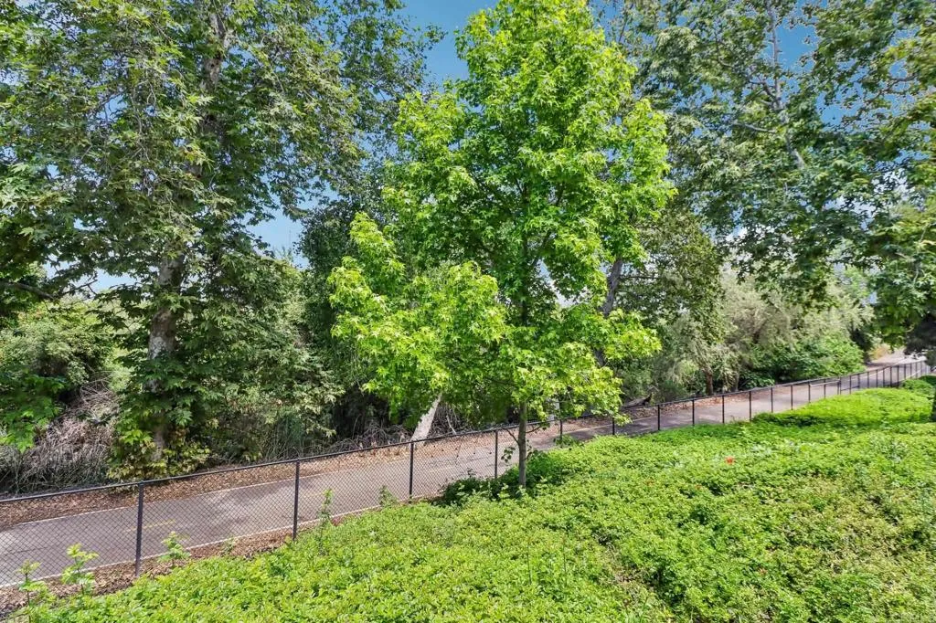 https://cdn.realtyfeed.com/cdn/127/306711943/7c2fd3b2ee9e7d23882dd2241419fbfe.webp
