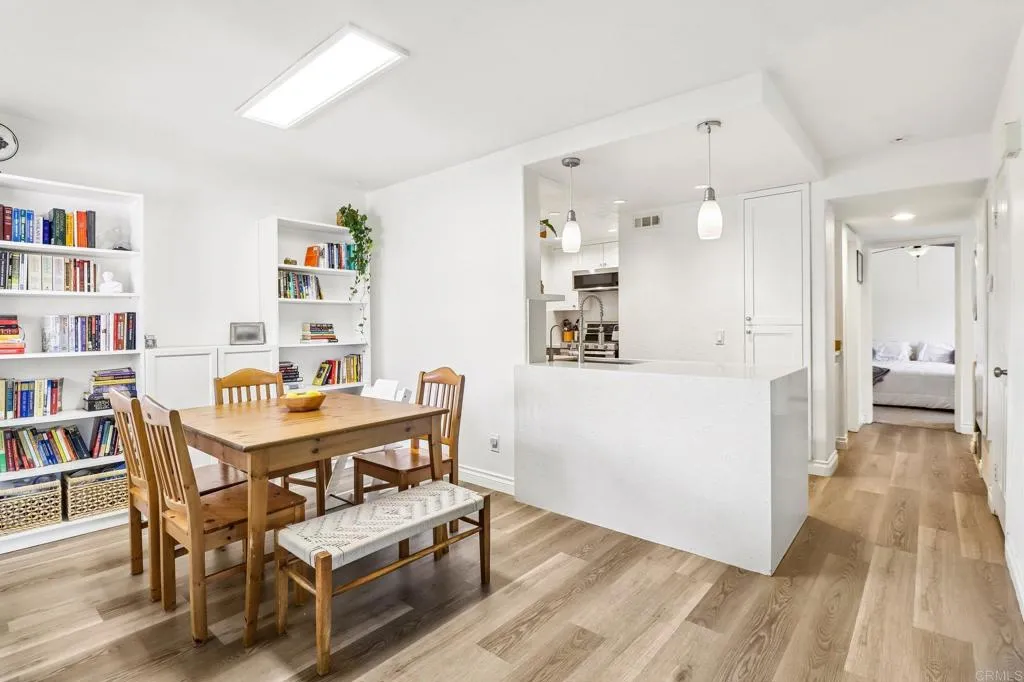 https://cdn.realtyfeed.com/cdn/127/306711943/a5f8ae0c22eeb0e401d9fd3f006804c8.webp