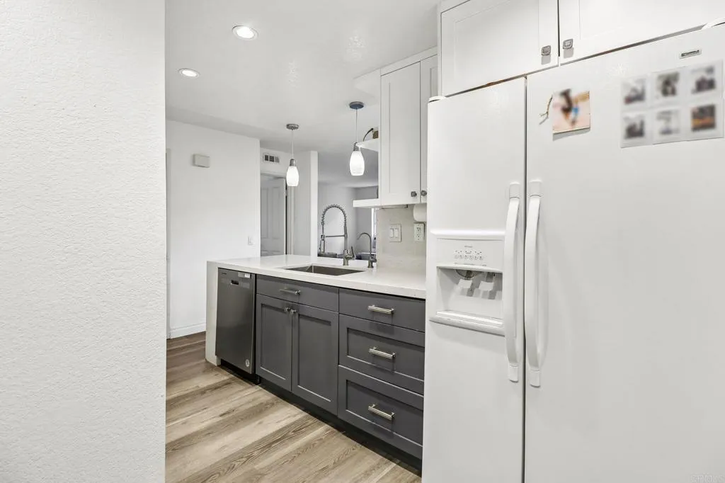 https://cdn.realtyfeed.com/cdn/127/306711943/fa83aae95ee0f7dd94cf9ee016c2bb11.webp