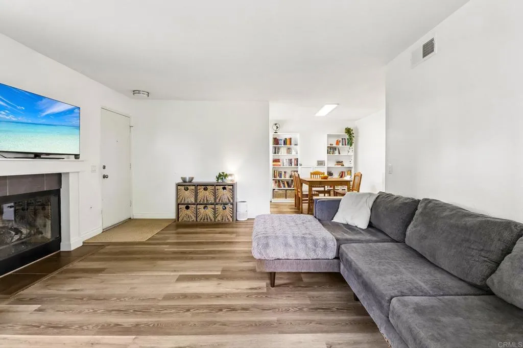 https://cdn.realtyfeed.com/cdn/127/306711943/fa9249a65ff389cf318164f3a46acc26.webp