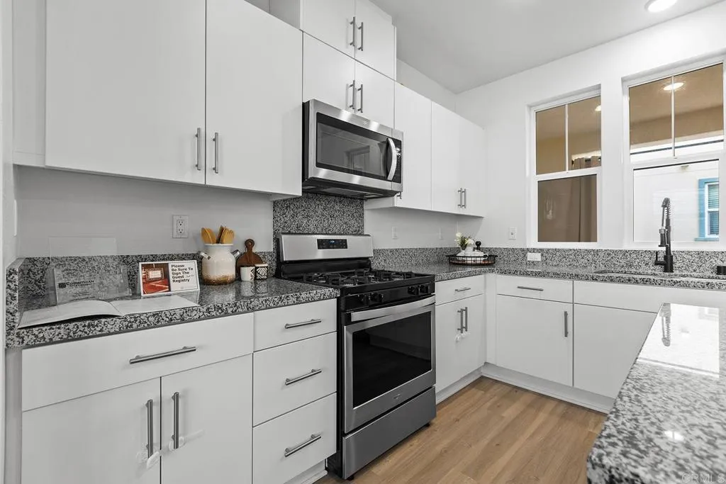 https://cdn.realtyfeed.com/cdn/127/306711951/121d10915049e2cd8b188014fcbbb8e3.webp