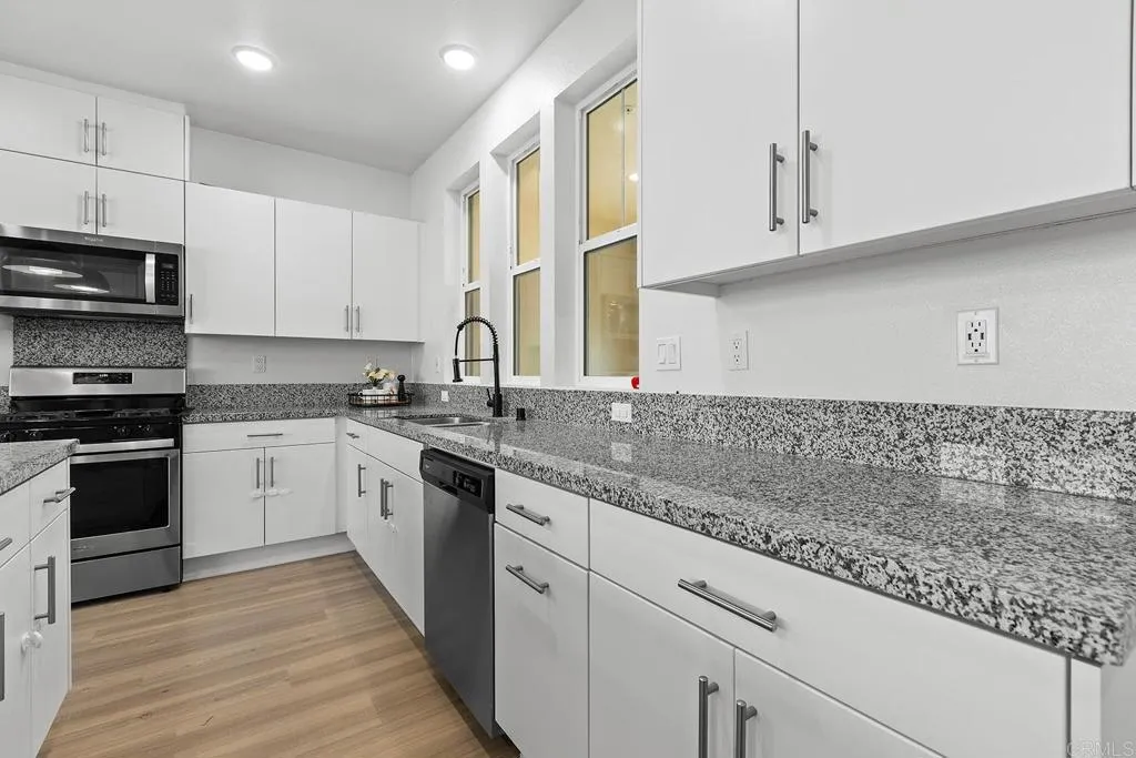 https://cdn.realtyfeed.com/cdn/127/306711951/2dcaece0c64012de64978d4c19db4ce0.webp