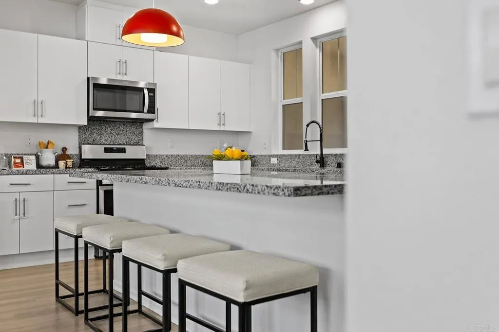 https://cdn.realtyfeed.com/cdn/127/306711951/2f051e6c87afea47b52fc2b15f28fe2a.webp