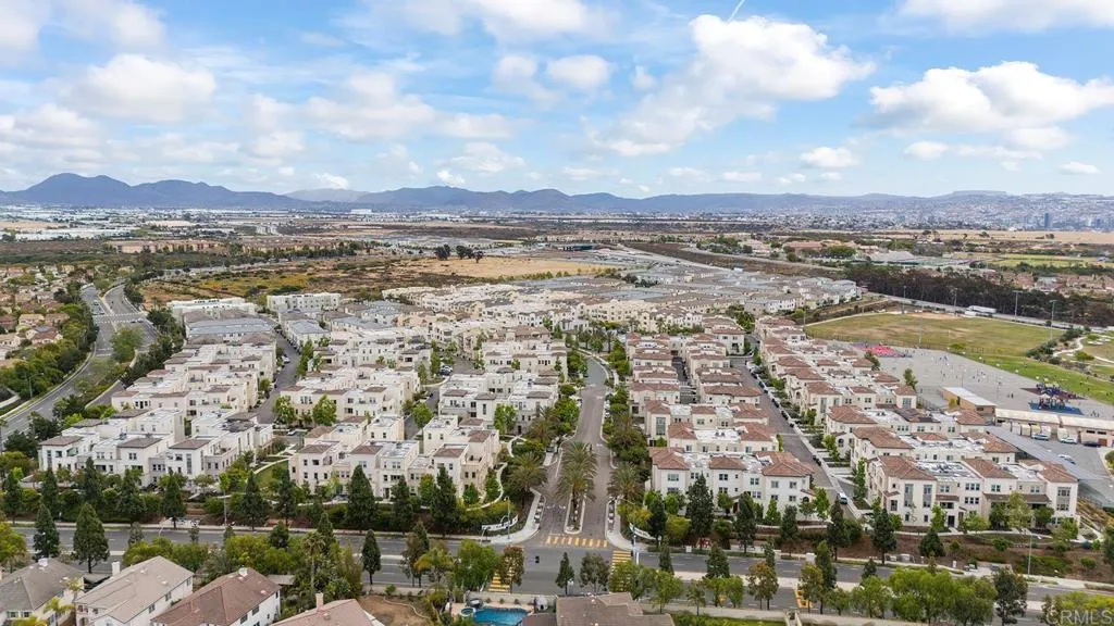 https://cdn.realtyfeed.com/cdn/127/306711951/b85f6aa5498c6b025b43a2ec393ca8b5.webp