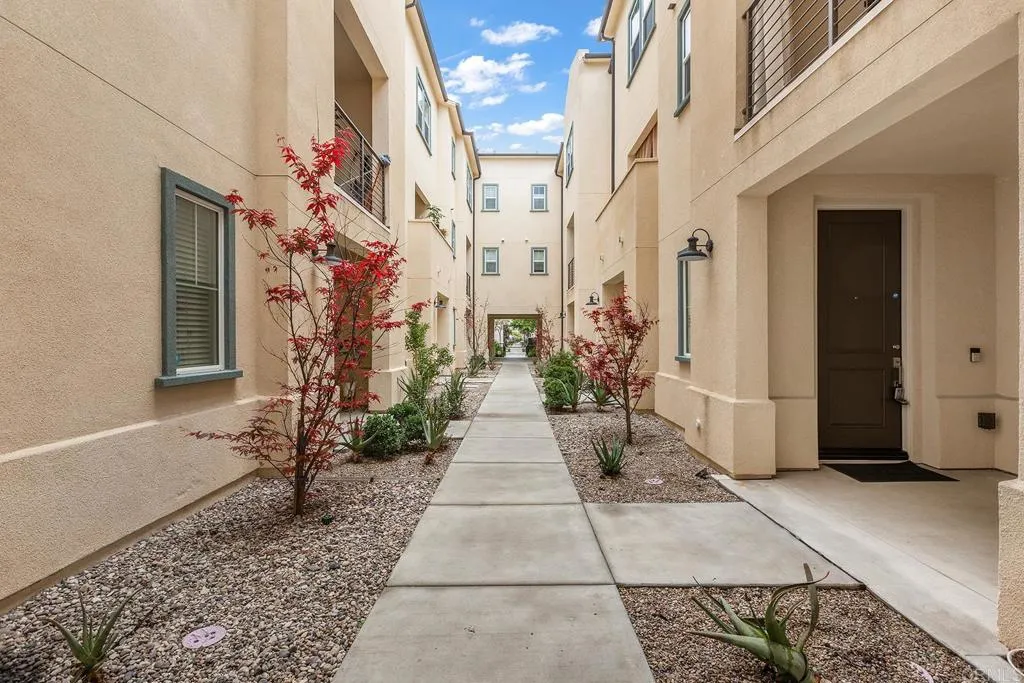 https://cdn.realtyfeed.com/cdn/127/306711951/fbc2e6798282c4259b2e389aa70bf2ac.webp