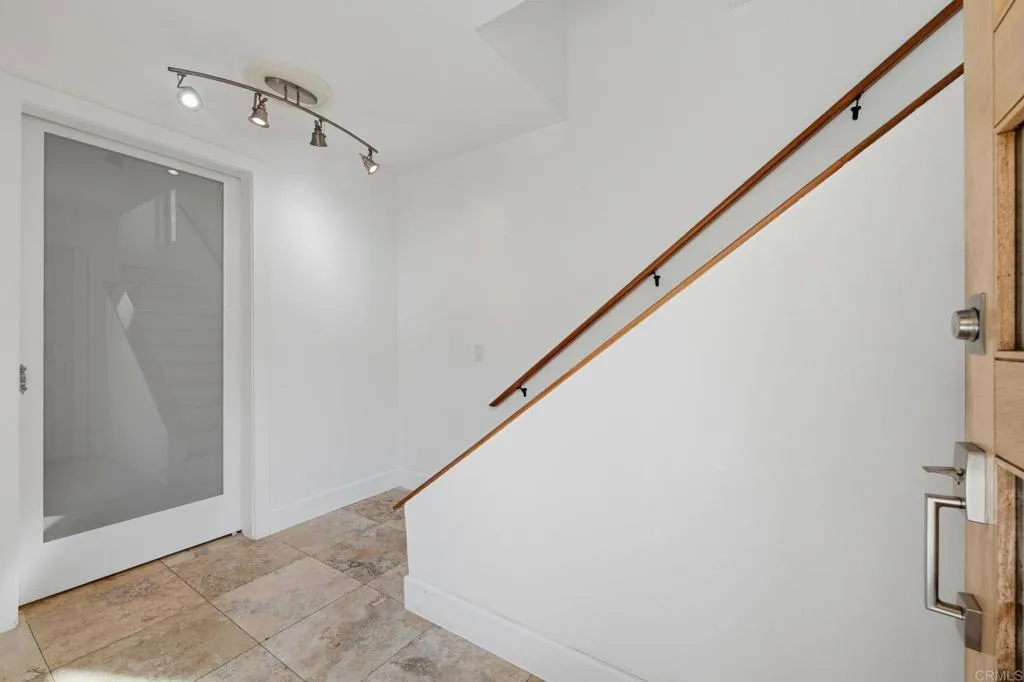 https://cdn.realtyfeed.com/cdn/127/306711955/300f9a8b36c9830778486ae3e937dc70.webp