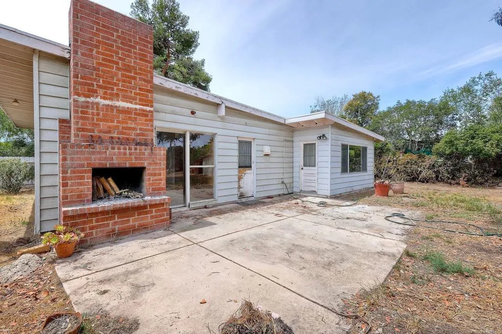 https://cdn.realtyfeed.com/cdn/127/306711957/3ba79af73c5b15acadba5453ef0ae958.webp