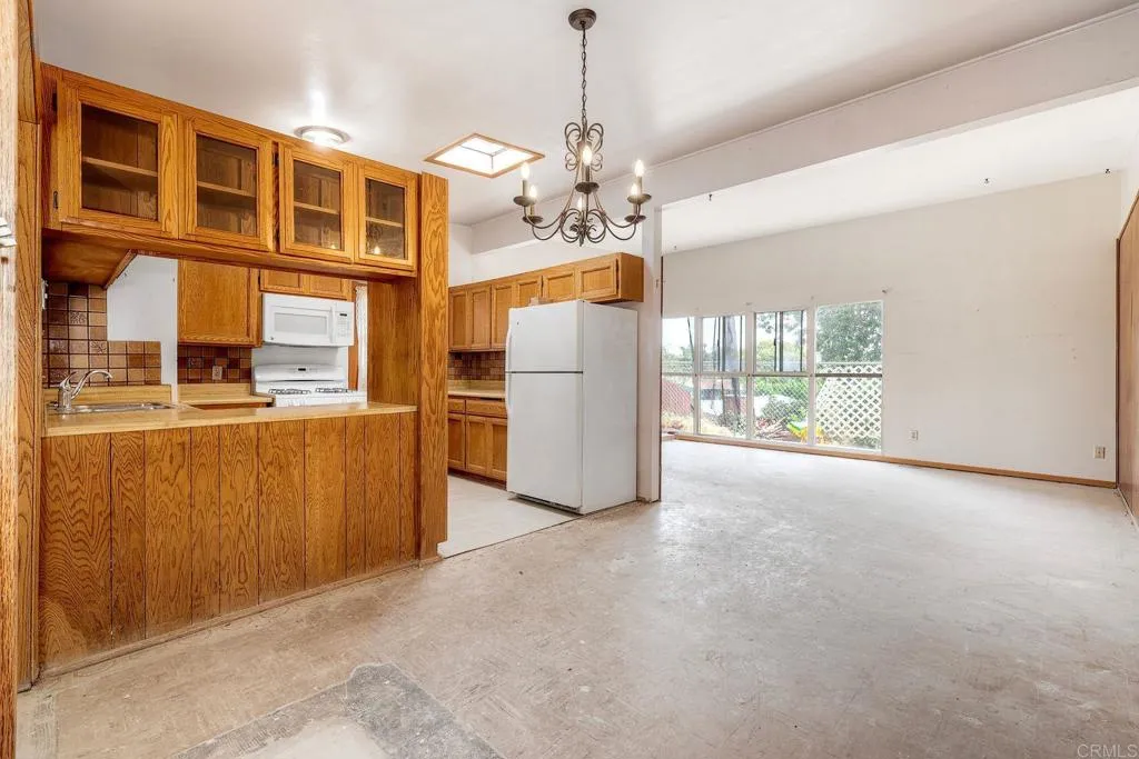 https://cdn.realtyfeed.com/cdn/127/306711957/452563a121749821fa08798404199f6a.webp