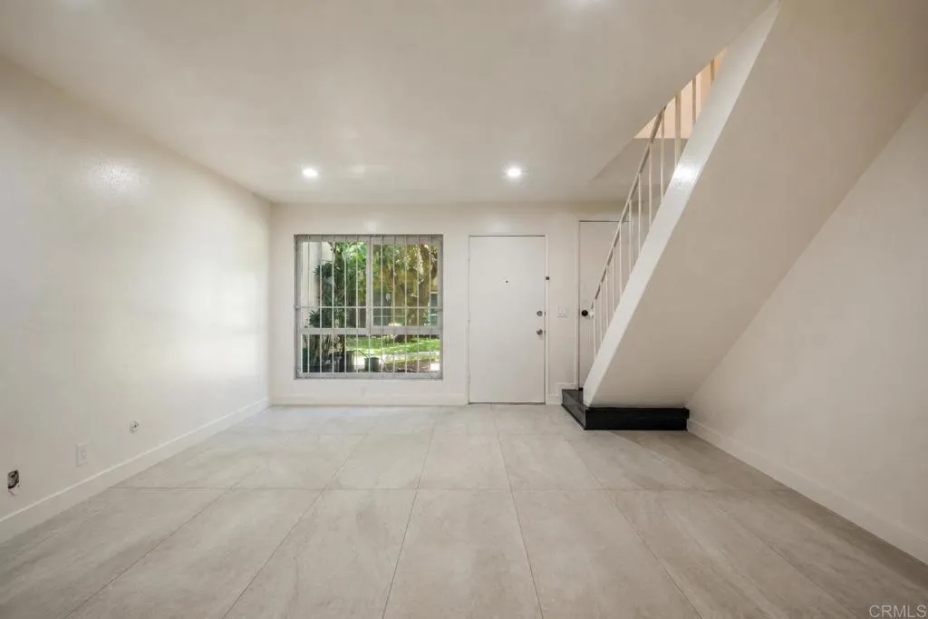 https://cdn.realtyfeed.com/cdn/127/306711958/f5ade3d10a30304fea6665bb7010530a.webp