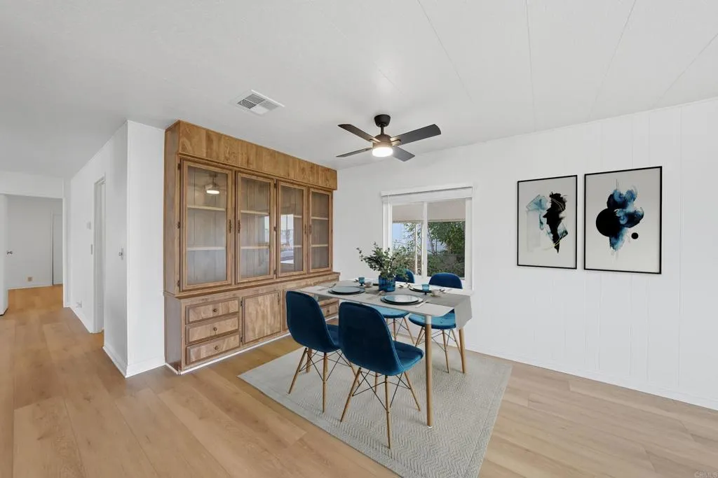 https://cdn.realtyfeed.com/cdn/127/306711960/c3cc617aa56f1456138c96879cddb155.webp