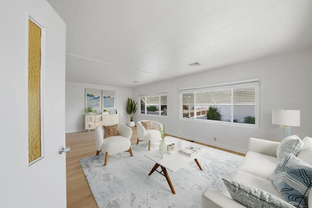 https://cdn.realtyfeed.com/cdn/127/306711960/ec66c8e03bb628ea6e1e2c3c2b1a63fe.webp