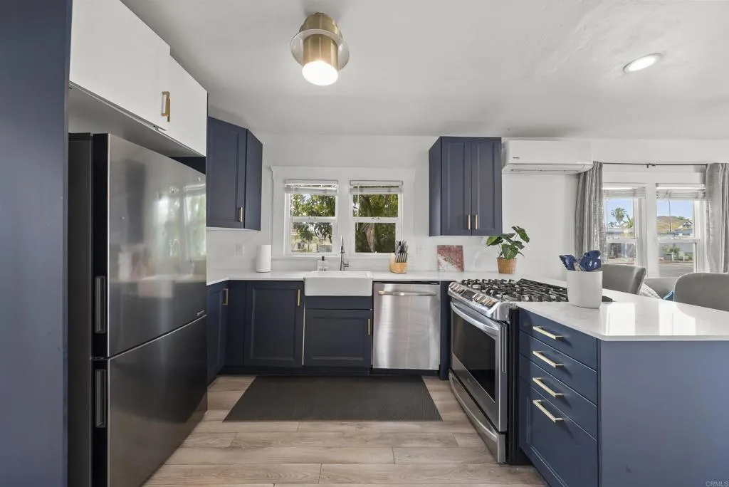 https://cdn.realtyfeed.com/cdn/127/306711972/330f17a34fd323da7864aebb65fc2cd7.webp