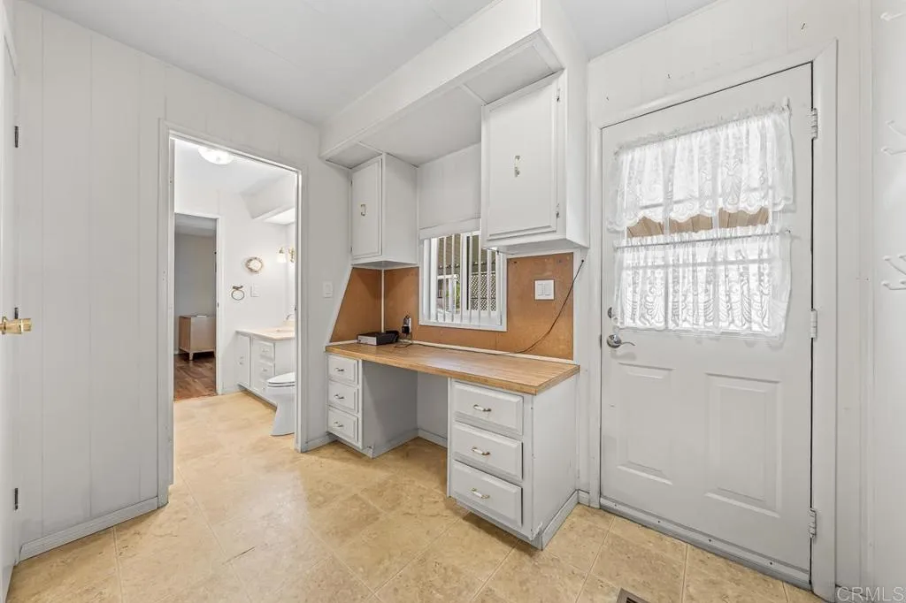 https://cdn.realtyfeed.com/cdn/127/306711993/20cbec59fb939d5e7b7c7b1b6c2d7636.webp