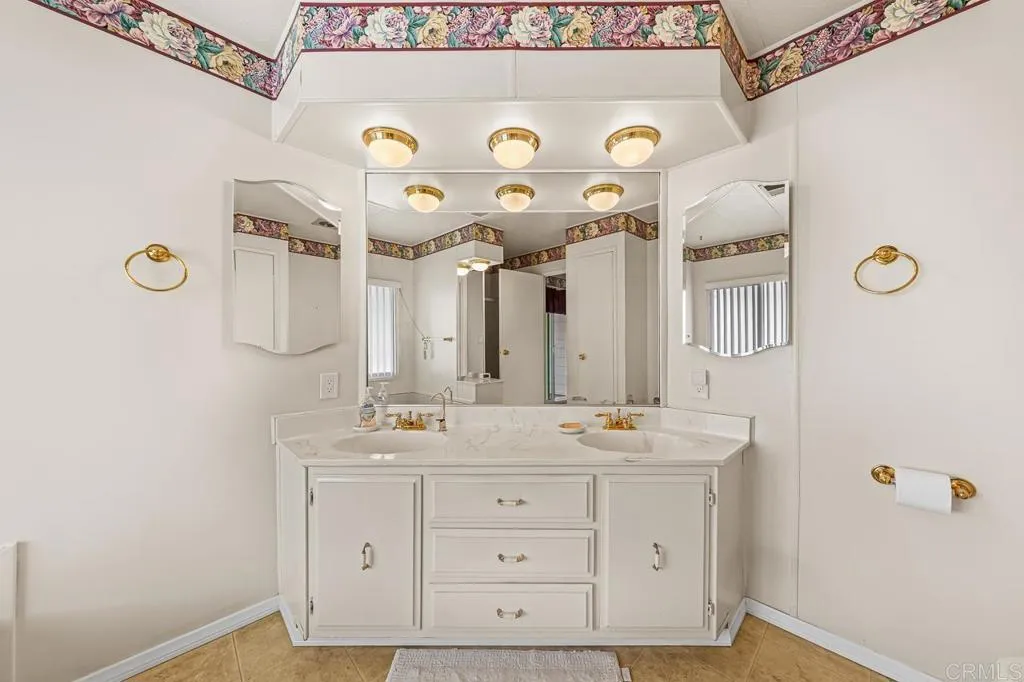 https://cdn.realtyfeed.com/cdn/127/306711993/6a77c69e19c2d7544fd80455478acb19.webp