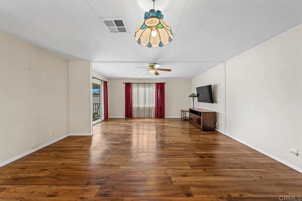 https://cdn.realtyfeed.com/cdn/127/306711993/a8b7b790f2940915e1ee5e456e0bf804.webp