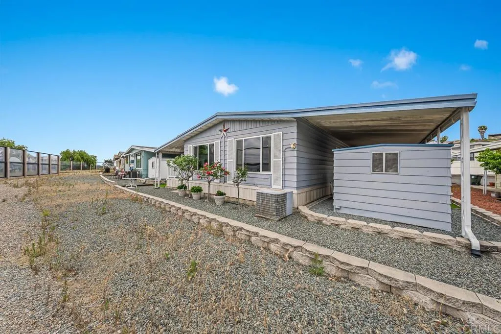 https://cdn.realtyfeed.com/cdn/127/306711993/b14f1793b3f05dbbbe4aa839a212e055.webp
