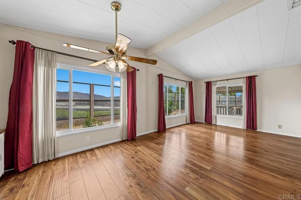 https://cdn.realtyfeed.com/cdn/127/306711993/bde165532fa02ee2538cde796566f39c.webp
