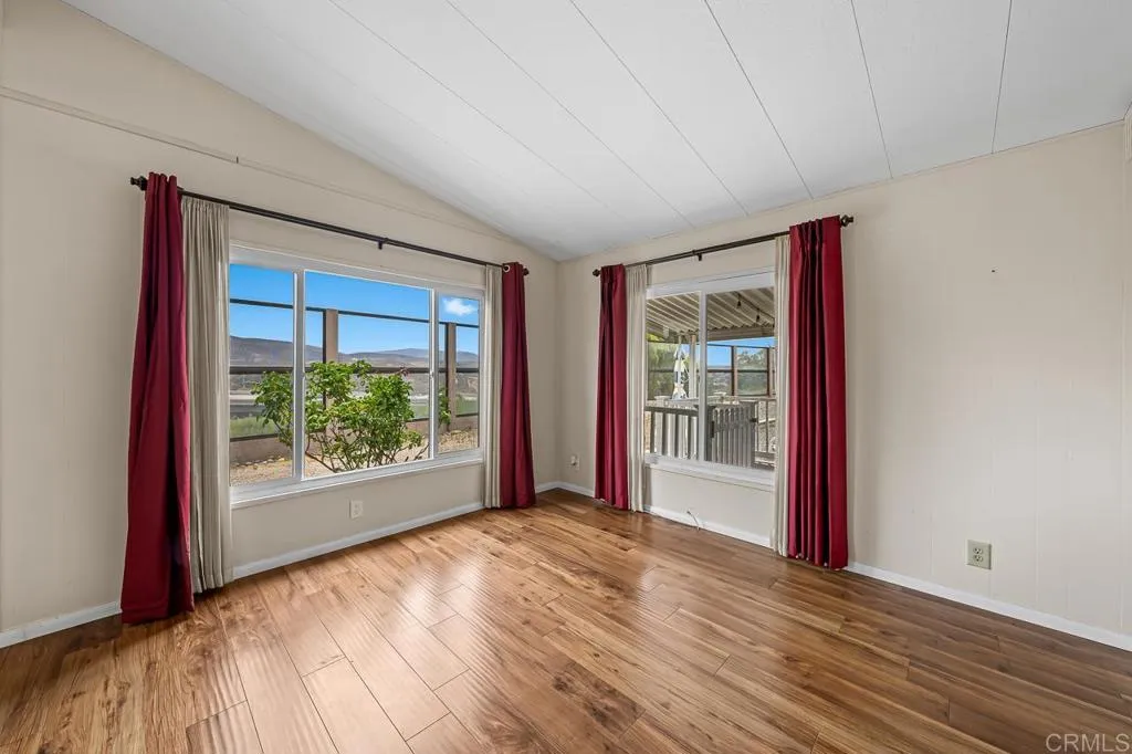 https://cdn.realtyfeed.com/cdn/127/306711993/fe1eb3edeee92d8a8cd8bb3575eb519a.webp
