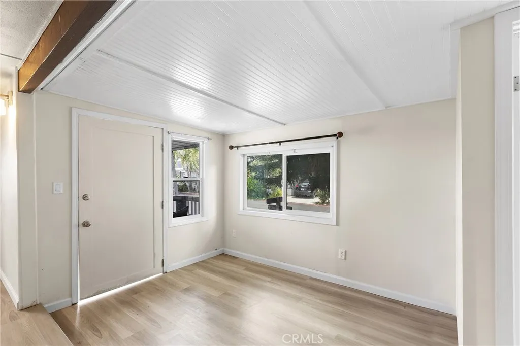 https://cdn.realtyfeed.com/cdn/127/306711994/3efe2ddc0cf33882b4bf453f87a4330e.webp