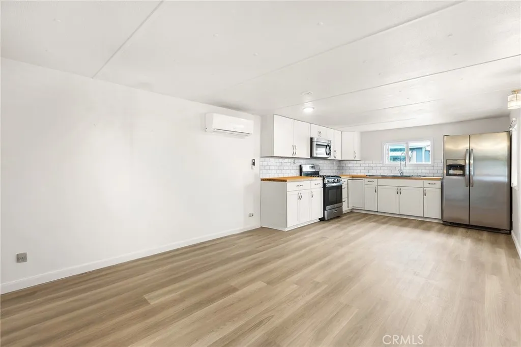 https://cdn.realtyfeed.com/cdn/127/306711994/87600f7ee668027a529c98d6748af976.webp