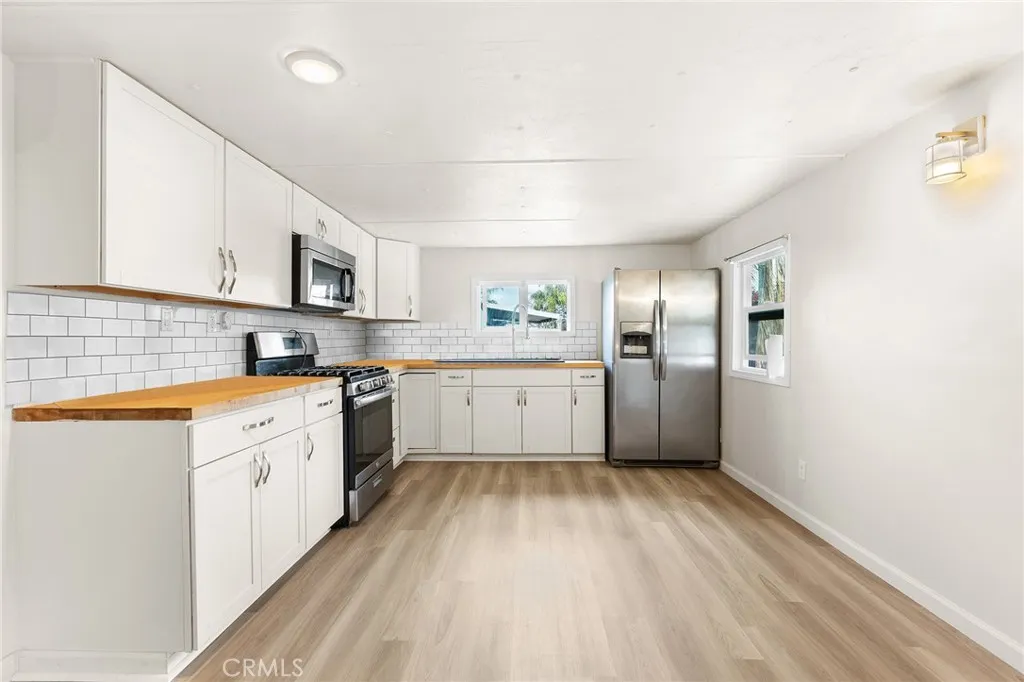 https://cdn.realtyfeed.com/cdn/127/306711994/ebdd3f2bec480610c236f503f7d9409e.webp