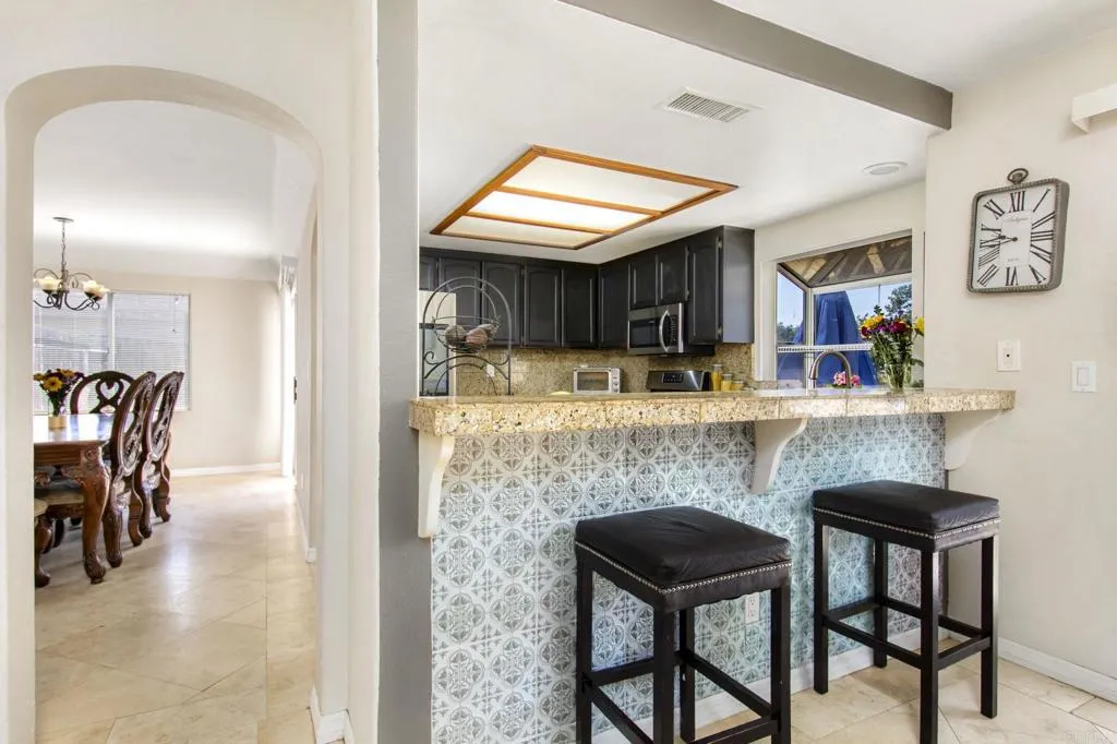 https://cdn.realtyfeed.com/cdn/127/306712004/2adf06e15b084453d89210e5a8805992.webp