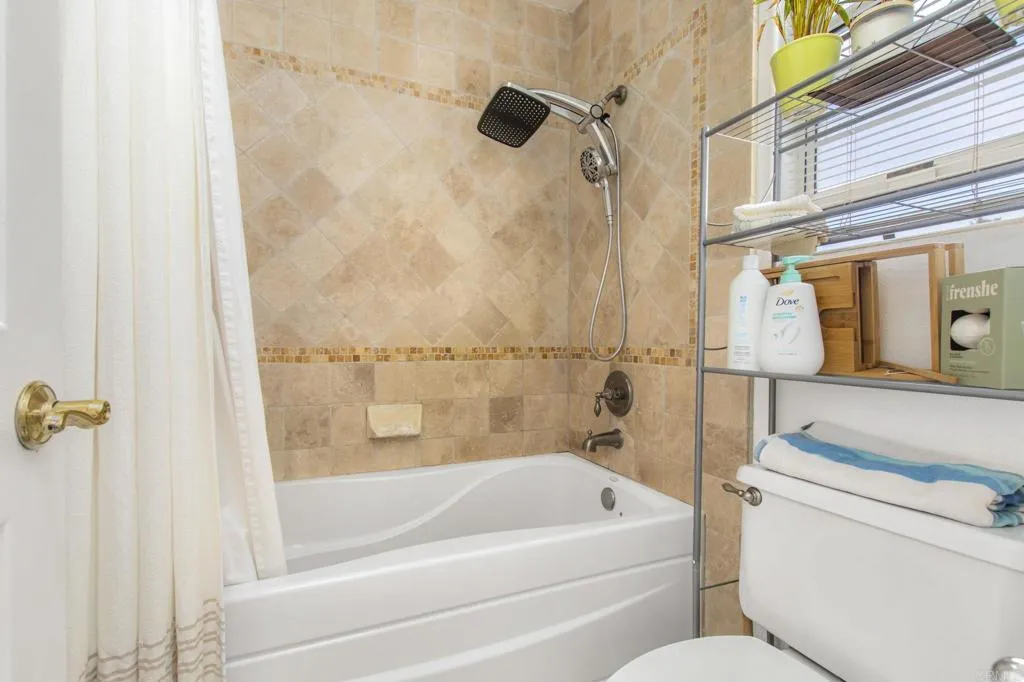 https://cdn.realtyfeed.com/cdn/127/306712004/4c0630f73dc71150fcf8e51876484185.webp
