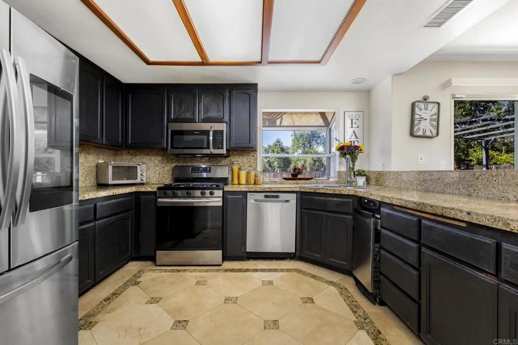 https://cdn.realtyfeed.com/cdn/127/306712004/6e1fa3f12a61285bab53d7fdd7923914.webp