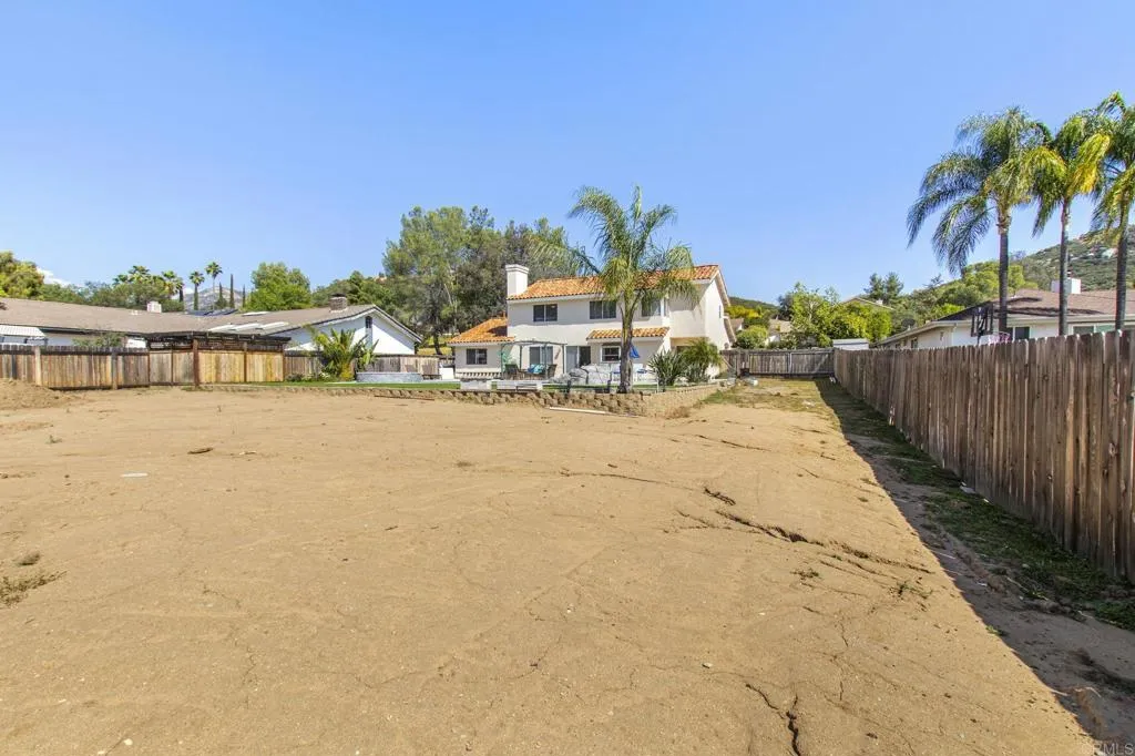 https://cdn.realtyfeed.com/cdn/127/306712004/96ebb62ca8de86ebfa0aa77431f2dead.webp
