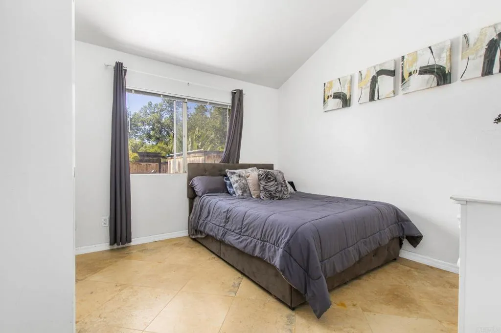 https://cdn.realtyfeed.com/cdn/127/306712004/bf833f32141934d7c3881ebc39161490.webp