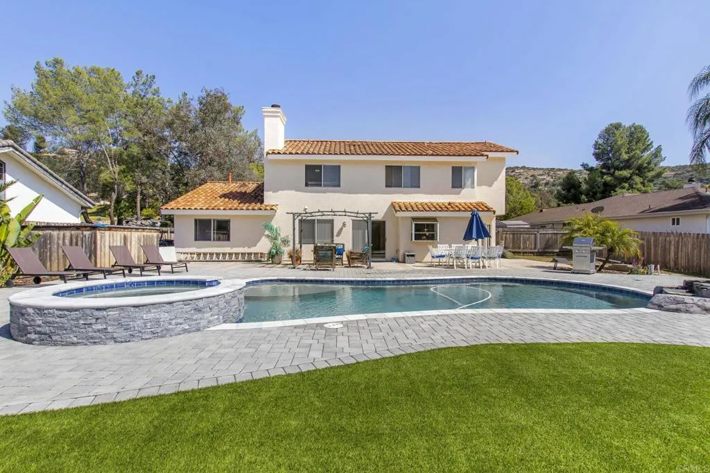https://cdn.realtyfeed.com/cdn/127/306712004/d53ef7d48b79844114fee607618f93e6.webp