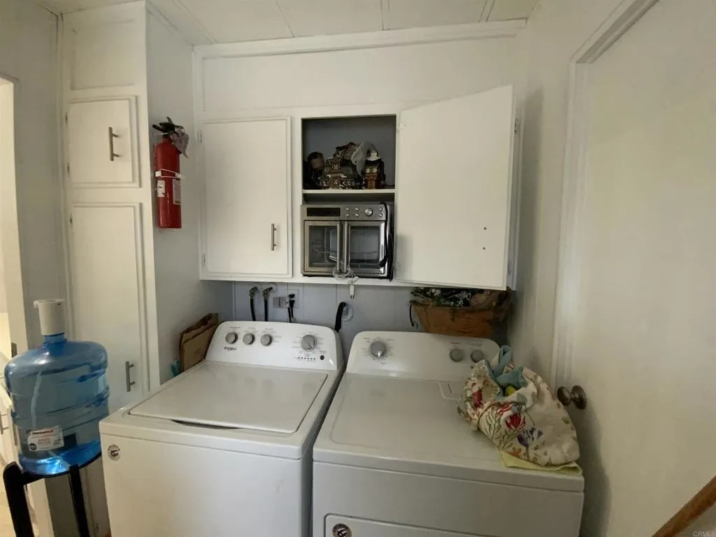 https://cdn.realtyfeed.com/cdn/127/306712062/0fe6ea245fdeac5e597d60cc0aacedf1.webp