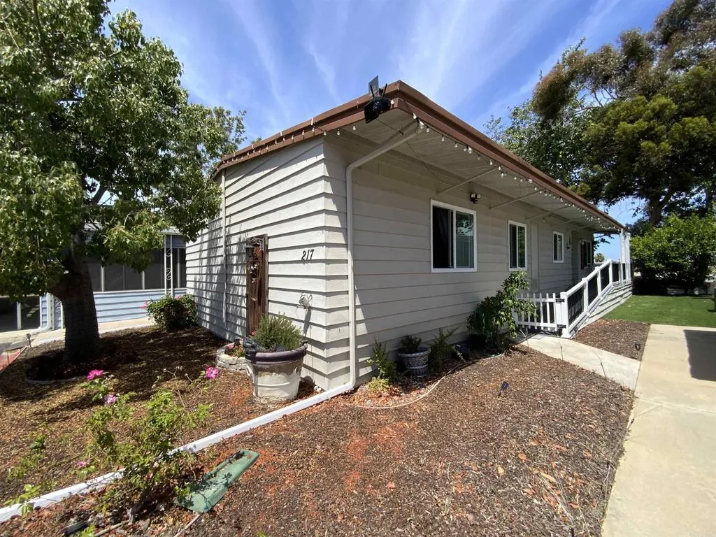 https://cdn.realtyfeed.com/cdn/127/306712062/591fef88dc337b90e949499d89ba8493.webp