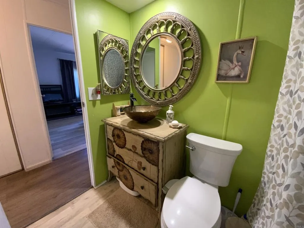 https://cdn.realtyfeed.com/cdn/127/306712062/baba5ba1780536467f3bf584753121fe.webp