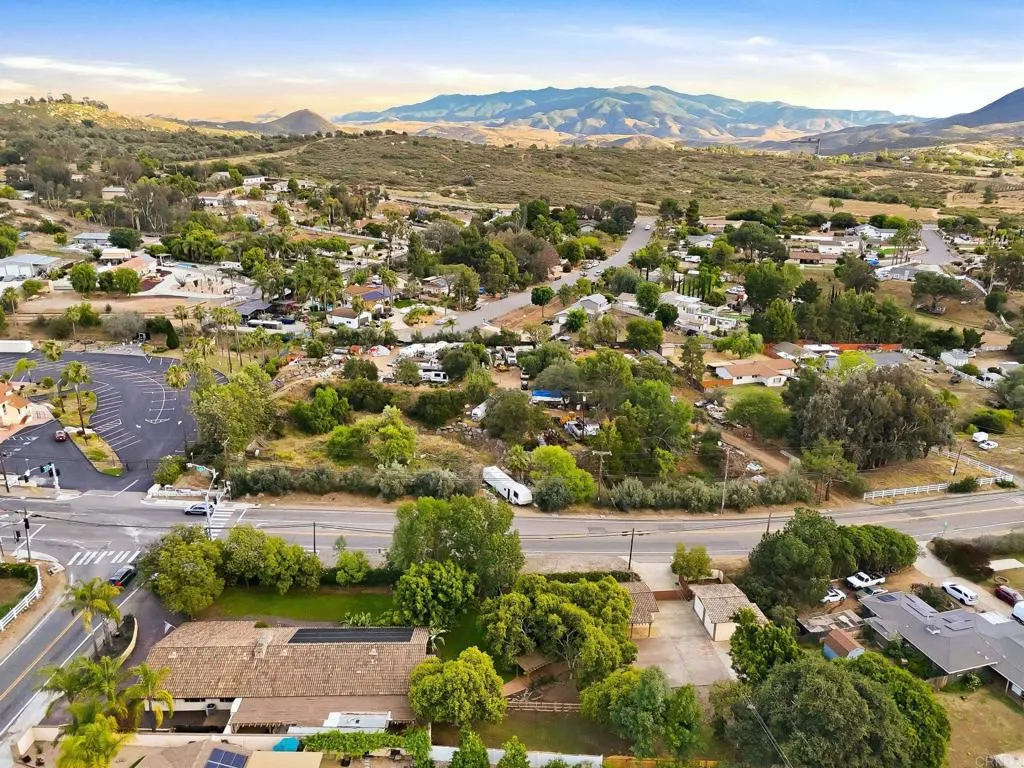 https://cdn.realtyfeed.com/cdn/127/306712075/65564d0bd13db636a8995d880b6ae4b2.webp