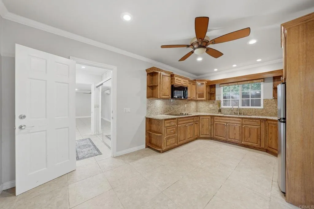 https://cdn.realtyfeed.com/cdn/127/306712075/a17e4e3ee32d59c08d997177bfce202a.webp