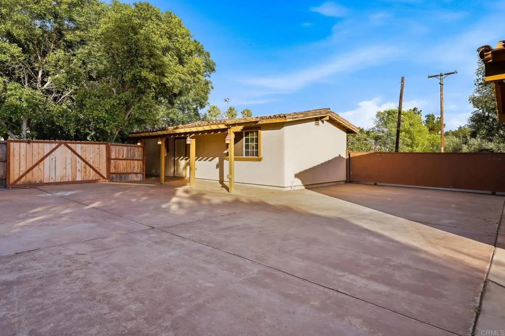 https://cdn.realtyfeed.com/cdn/127/306712075/a5a25d3634057b6a8c429be9842d380e.webp