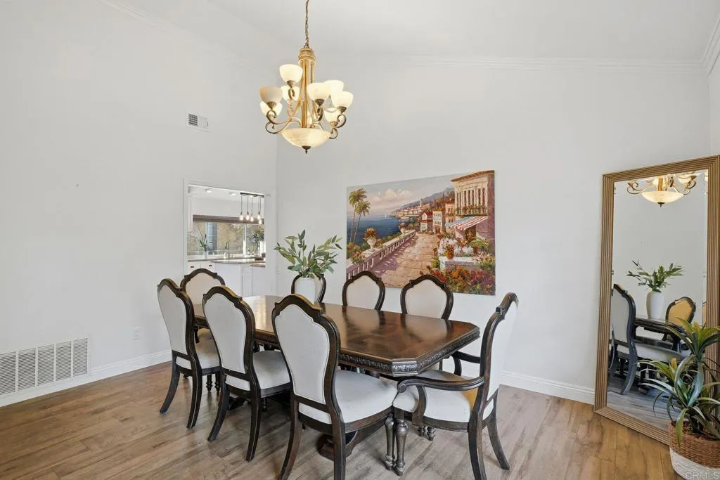 https://cdn.realtyfeed.com/cdn/127/306712075/e3ca314c48cf2a83c8ead81885a605b6.webp