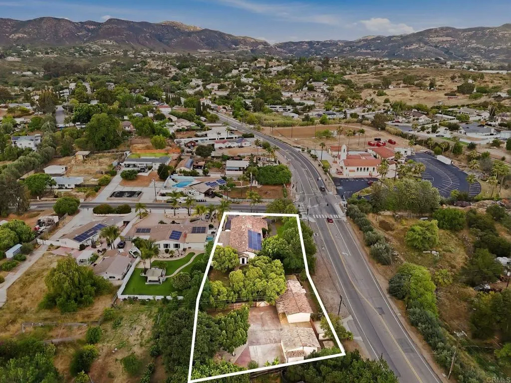 https://cdn.realtyfeed.com/cdn/127/306712075/ea837ff4287d5e6c2fafd6cdb6c38263.webp
