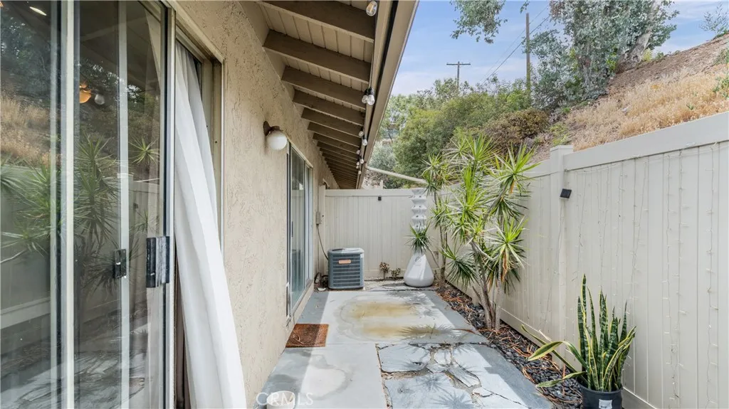 https://cdn.realtyfeed.com/cdn/127/306712119/5e296eea7c8a78eb4318a5b190f32a62.webp