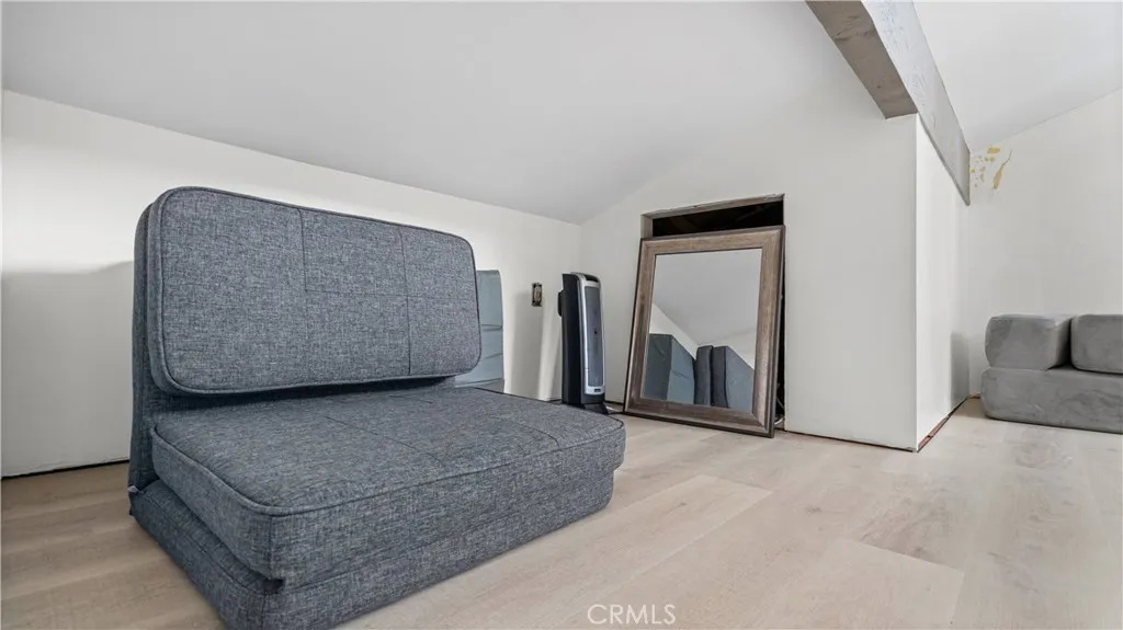 https://cdn.realtyfeed.com/cdn/127/306712119/c4e19e06cecd1d9203e3e1125a477151.webp