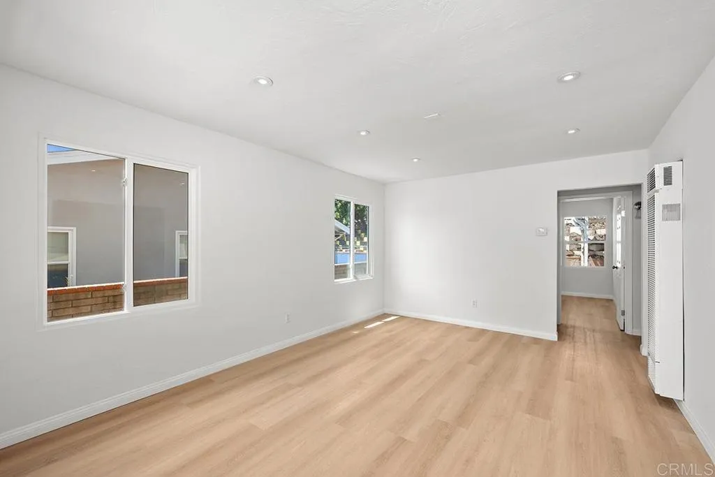 https://cdn.realtyfeed.com/cdn/127/306712124/29dad7586e0490d26d71b4923c0ce096.webp