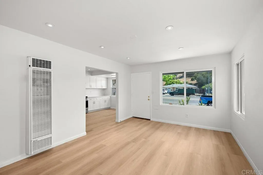 https://cdn.realtyfeed.com/cdn/127/306712124/486fee0a1816635682042108850d651d.webp