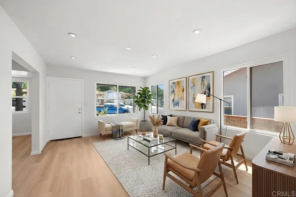 https://cdn.realtyfeed.com/cdn/127/306712124/56bf09115f48cc04fd764976d8c6712b.webp