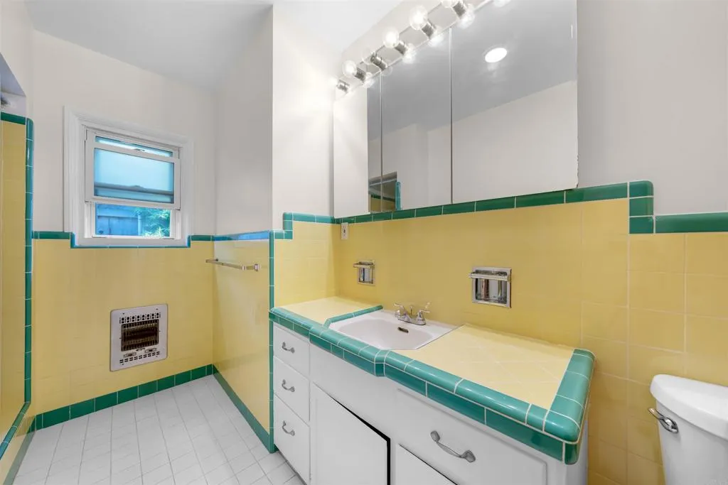 https://cdn.realtyfeed.com/cdn/127/306712132/5344c7fedf4d6feb60e040aac09ffa03.webp