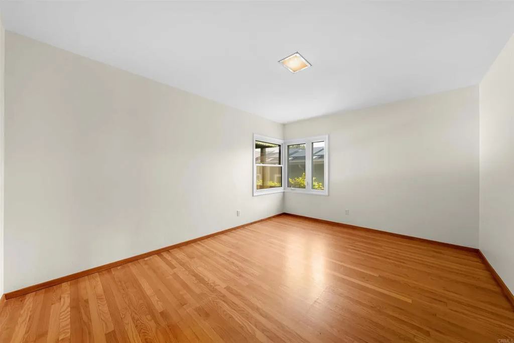 https://cdn.realtyfeed.com/cdn/127/306712132/53fc739a34697204465ad257f81bd081.webp