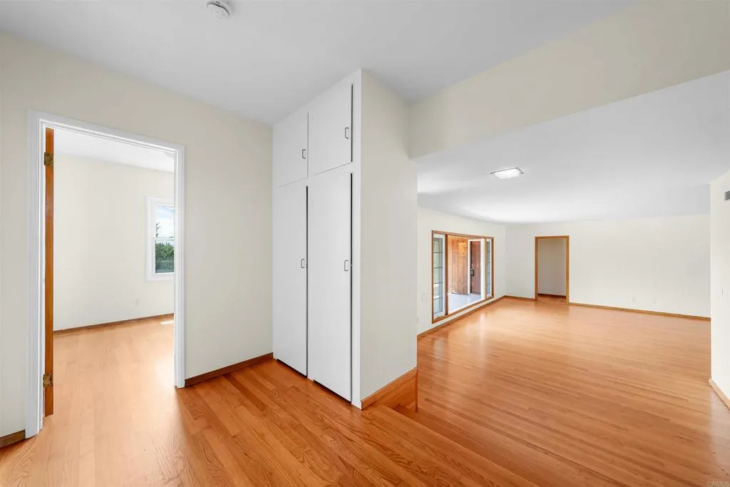 https://cdn.realtyfeed.com/cdn/127/306712132/818f2b08df777e0522d08f8979e14f73.webp